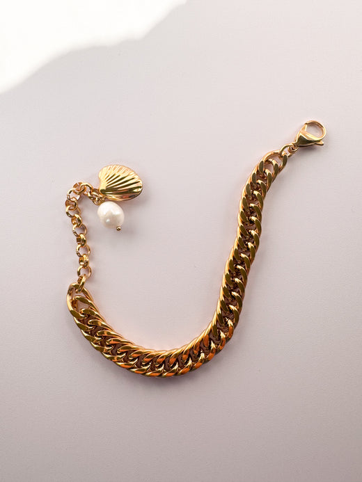 Shell Charm Bracelet